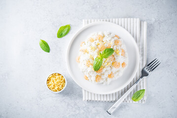 Garlic cream shrimp rice with cheese