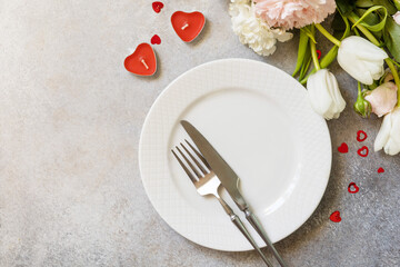 Menu Valentine's Day and beautiful spring flowers. Valentine's day, Womans day, wedding or mothers day. View from above. Copy space.