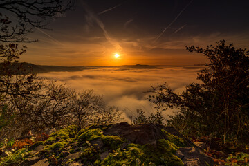 Sunrise at the Mosel loop near Bremm
