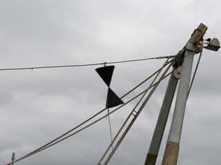 diurnal signal for a fishing boat
