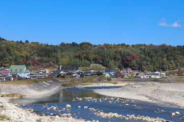 Fototapeta premium 天竜川（長野県中川村）