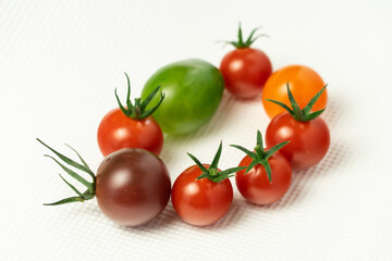 新鮮なミニトマト