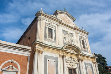 Fototapeta na wymiar Church in Pisa historic center, Italy