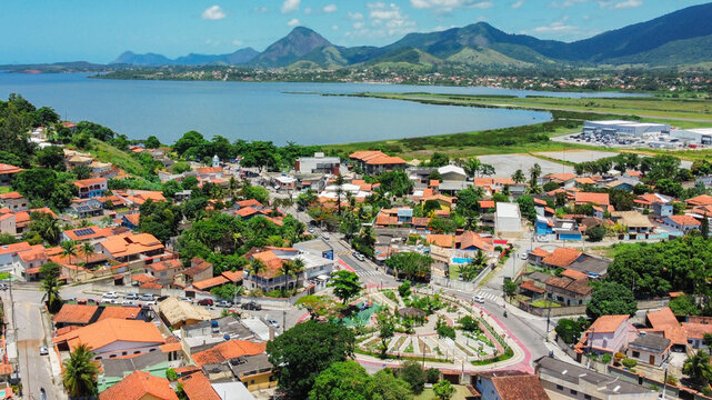 Aerial view of the Araçatiba neighborhood, in Maricá. In the background, Pedra de Inoã and Lagoa de Maricá, located in the State of Rio de Janeiro.