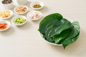 Miang kham - A royal leaf wrap appetizer