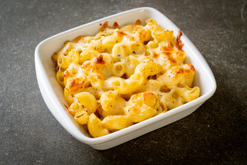 American mac and cheese, macaroni pasta in cheesy sauce