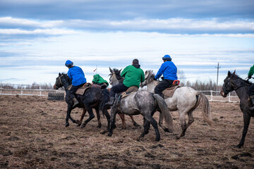 Ylak - an ancient Bashkir game on horseback