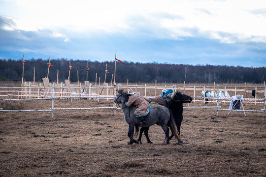 Ylak - an ancient Bashkir game on horseback