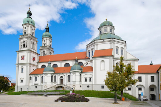 Germany, Bavaria, Kempten, Facade of St. Lorenz Basilica