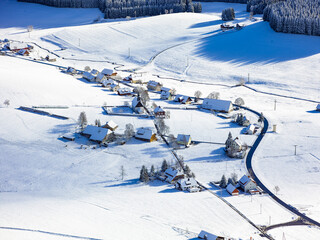 Winterlandschaft von Oben - Luftbildfotografie