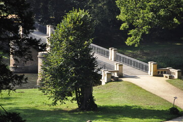 Park Mużakowski w stylu angielskim, Łęknica, przyroda, bad muskau,  nad rzeką Nysą Łużycką  w województwie lubuskim