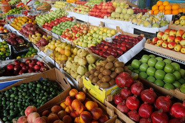 Fototapeta na wymiar Fruit sold in Taza market, Baku