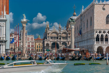 Fototapeta premium venecia ciudad patrimonio de la umanidad, ciudad de los canales 