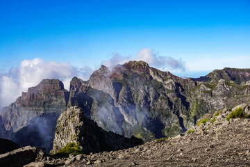 Fototapeta premium Clouds over the peak in Madeira island 