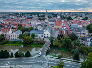 Most Zamkowy, Archiwum Państwowe i ratusz w centrum Opola (Polska) © Henryk Niestrój