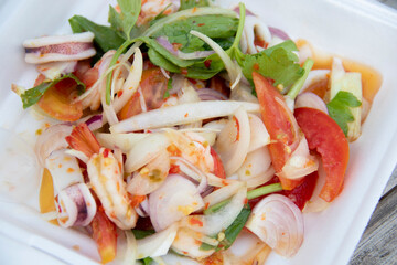 Spicy seafood salad 