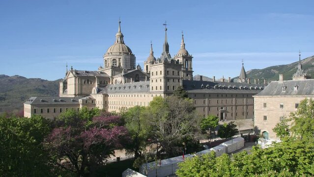 Timelapse de monasterio de El Escorial por la mañana