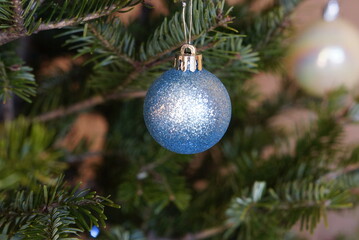 christmas tree decorations