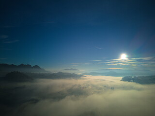 Fototapeta premium sunrise over the mountains