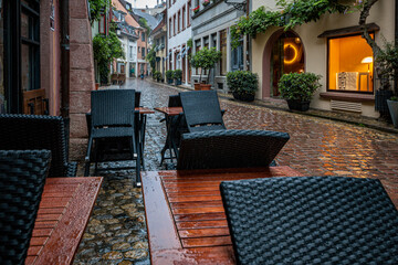 wegen Regen ist der Aussenbereich geschlossen
