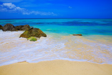 Secluded turquoise beach in Aruba, Caribbean Blue sea, Duth Antilles