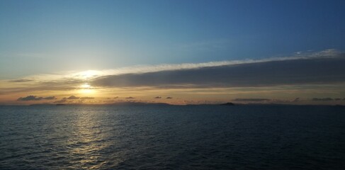 Obraz premium sunset over the sea