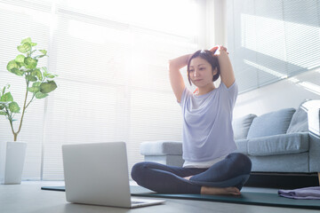 おうち時間　フィットネスのイメージ