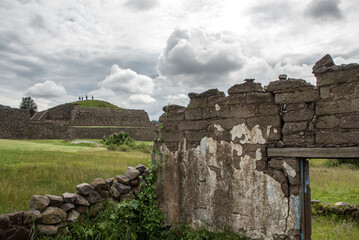 Pirámides circulares en el sitio arqueológico de Cuicuilco, en la Ciudad de México. 