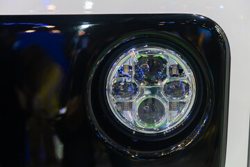 Projector headlights are LED lights for new cars