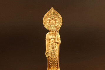黄金の観音菩薩の立像2