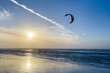 Kitesurfing on the North Sea coast in January
