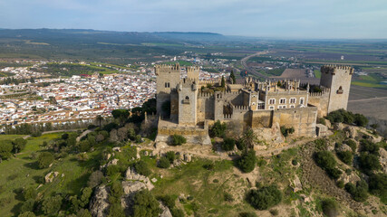 Fototapeta na wymiar castillo de Floresta en el municipio de Almodóvar del río, España