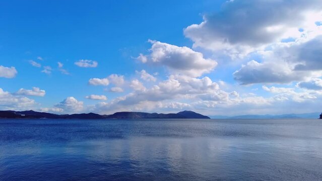 小豆島の海岸から見る瀬戸内海