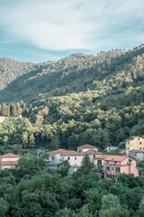 Fototapeta na wymiar view of an Italian mountain village