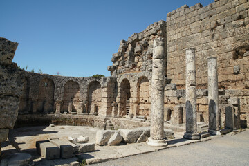 Obraz premium Bath in Perge Ancient City in Antalya, Turkiye