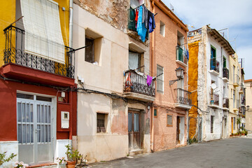 Fototapeta na wymiar Old dwelling houses in Alicante