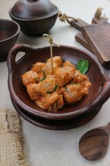 starch balls with peanut sauce