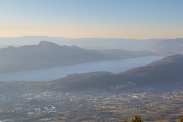 Vue du lac du Bourget depuis belvédère du Revard