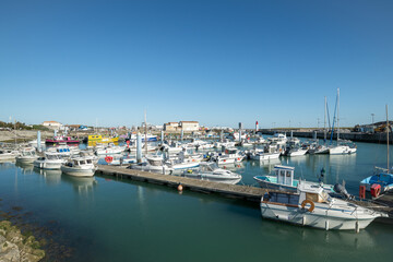 Fototapeta na wymiar Ile d’Oléron (Charente-Maritime, France), le port de la Cotinière