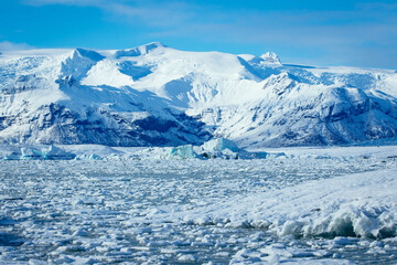 Fototapeta na wymiar Island, Jökulsárlón Glacier