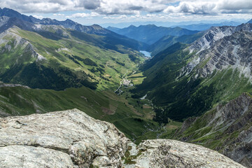 Lago di Castello , Paysage du  Massif du Queyras en &eacute;t&eacute; . Hautes-Alpes