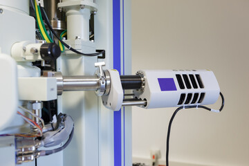 Energy-dispersive X-ray spectroscometer attached to the column of a transmission electron microscope (TEM), environmental laboratory