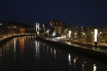 Fototapeta na wymiar Downtown of Bilbao at night