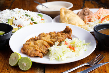 milanesa de res empanizada