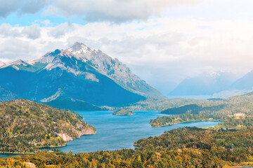 Fototapeta premium lake and mountains. bariloche. argentina