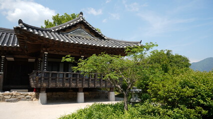 Fototapeta na wymiar Old House of Champan Choi in Hadong, Korea