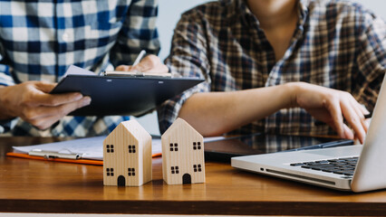 Signing home sales and insurance contracts with real estate agents, signing contracts to know the terms of buying and selling homes and real estate, contract signing ideas.