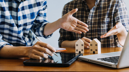 Signing home sales and insurance contracts with real estate agents, signing contracts to know the terms of buying and selling homes and real estate, contract signing ideas.