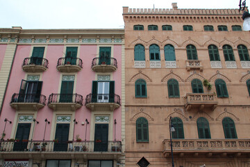 Fototapeta na wymiar old flat buildings in palermo in sicily in italy 