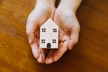 Signing home sales and insurance contracts with real estate agents, signing contracts to know the terms of buying and selling homes and real estate, contract signing ideas.